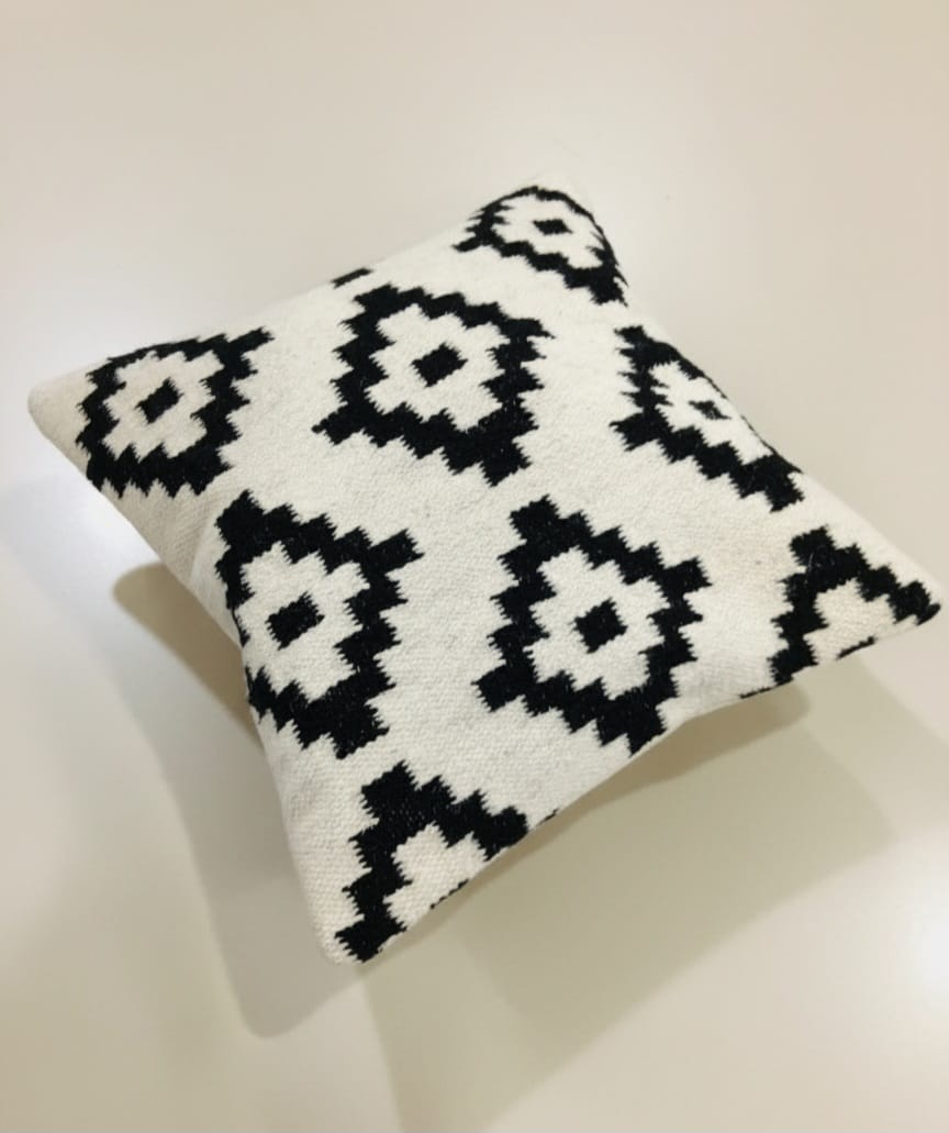 Handmade wool and cotton decorative pillow cover with geometric pattern
