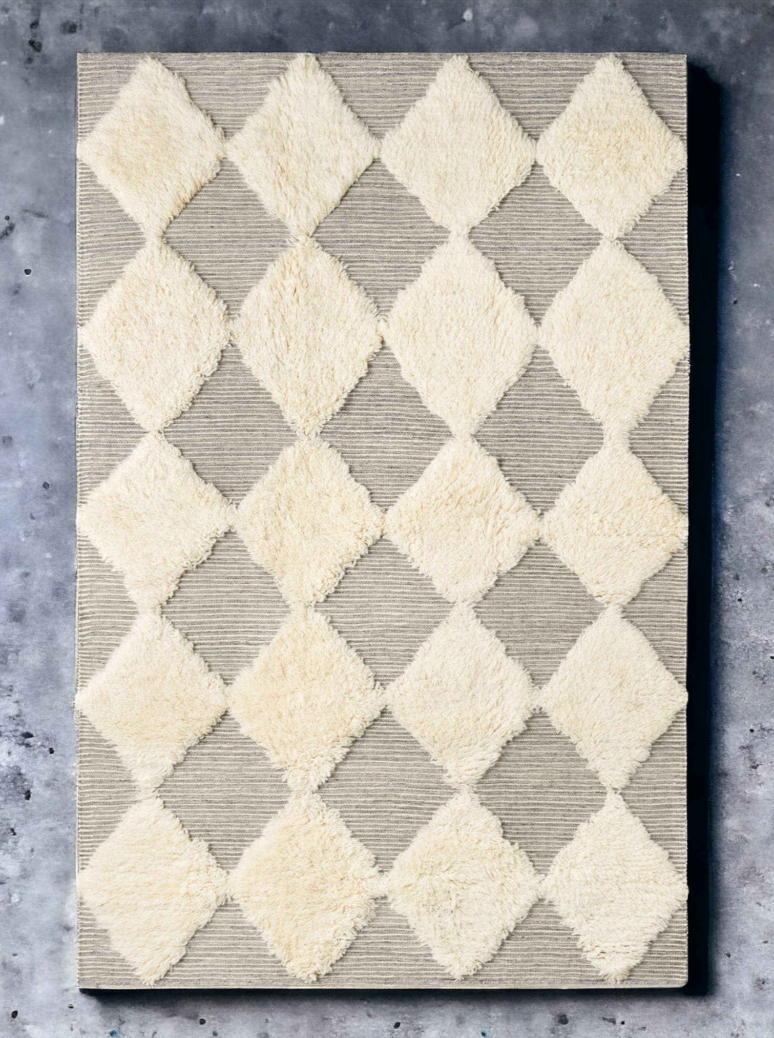 Classic Elegance Wool Rug: Handcrafted wool rug with a minimalist design.