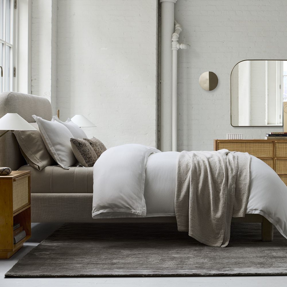 Hand Tufted Wool Scalloped Border | All Sizes Available - Hand Tufted Wool Rug