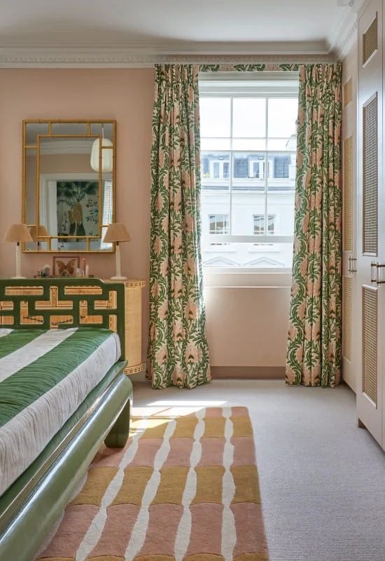 Hand Tufted Woollen Alice Crawley Bamboo Forest Wool Rose - Hand Tufted Wool Rug