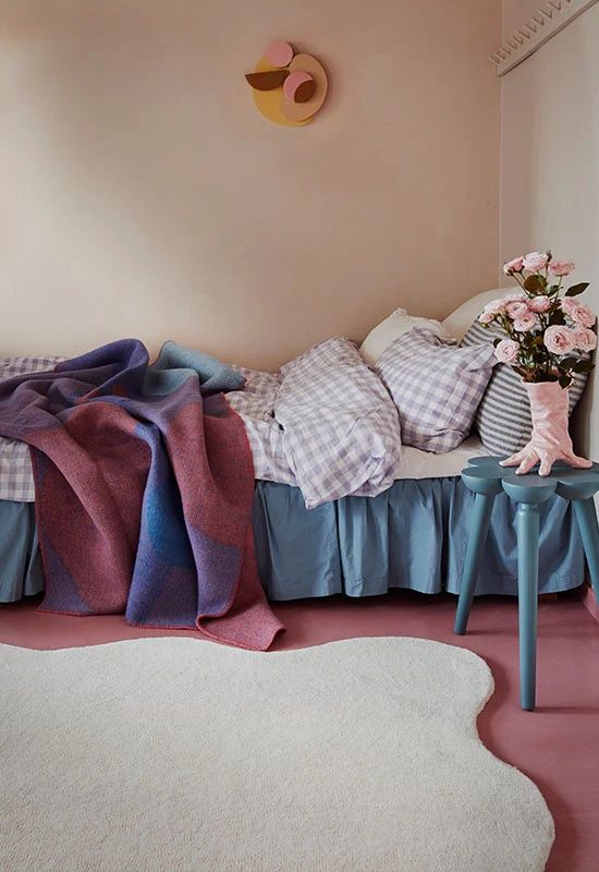 Elegants Hand Tufted Woollen Scallop Watermelon Pink - Hand Tufted Wool Rug