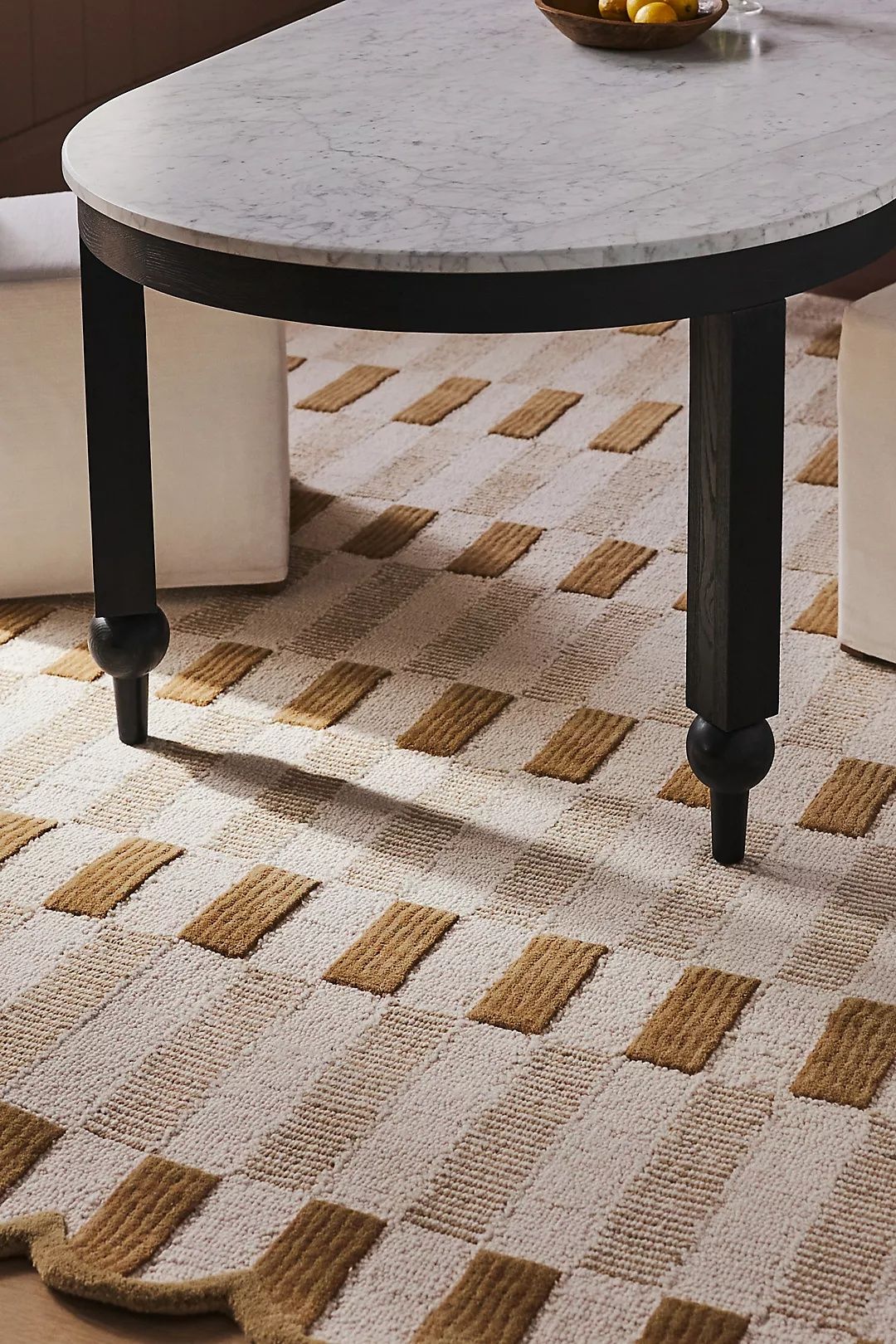 Hand Tufted Woollen Matilda Goad Wool Tufted Scalloped - Hand Tufted Wool Rug